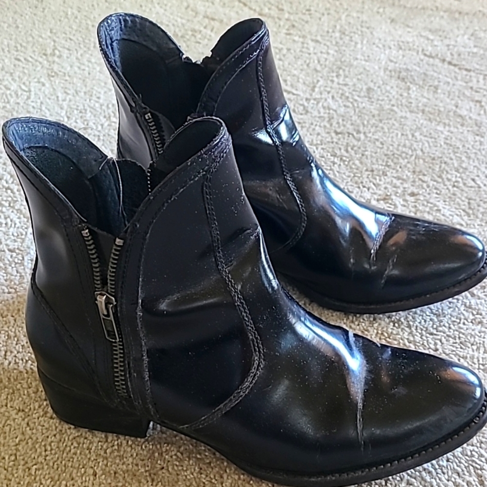 Seychelles leather bootie
